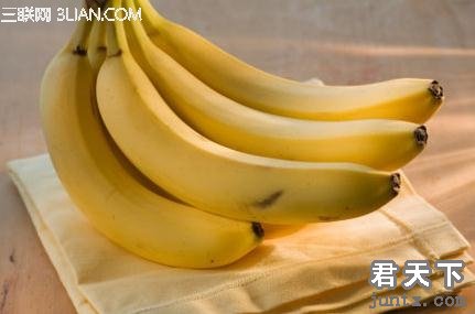 男性吃香蕉有七大好处                    三联
