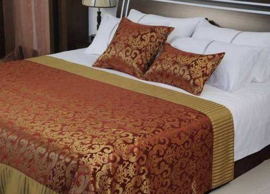 酒店床上一条长布有什么用